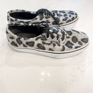 Vans Off the Wall Shoes Fur Style